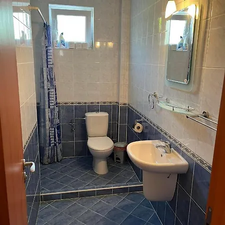 приятна къща за почивка караколев 2 * Obrochishte