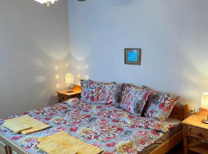 בית נופש приятна къща за почивка караколев 2 *