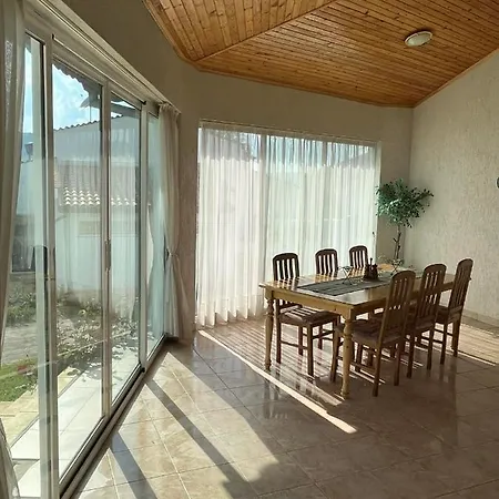 Casa de Férias приятна къща за почивка караколев 2 *