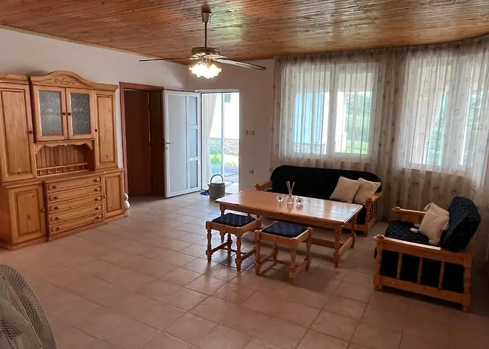 приятна къща за почивка караколев 2 Ваканционна къща *